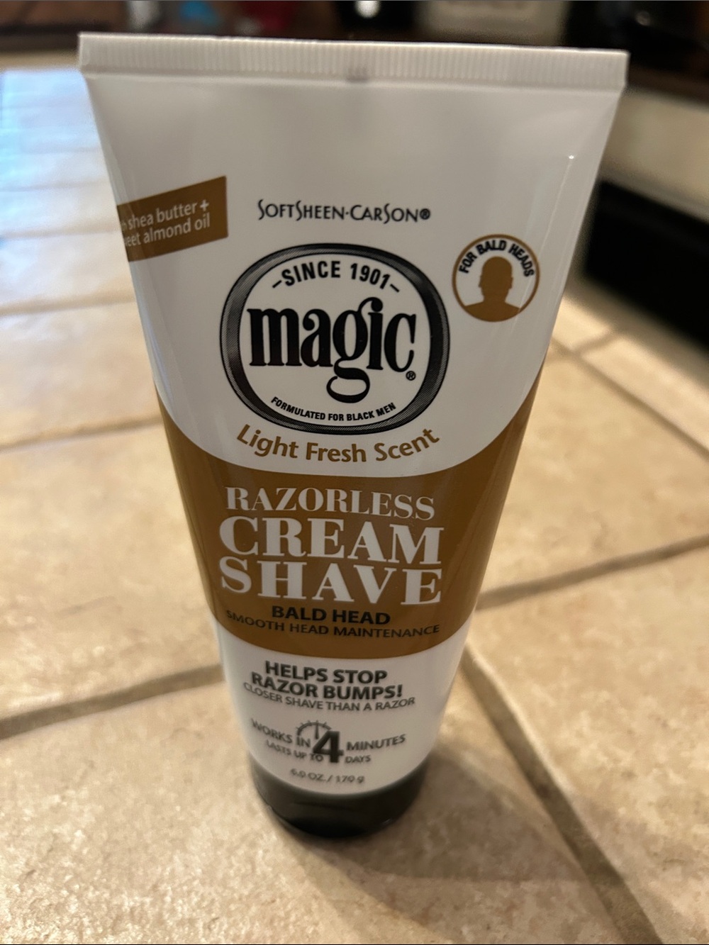Magic Razoreless Cream Shave - Gold and White